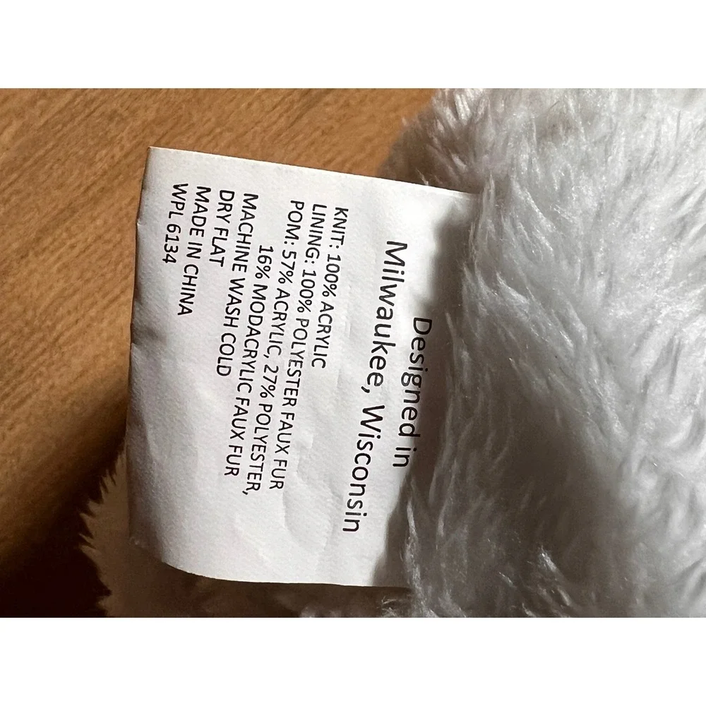 Muk Luks Womens Knit Beanie Pom Pom Warm Winter Hat Snow Cap‎ - Picture 3 of 4